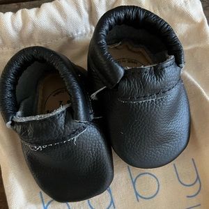 BirdRock Baby Moccassins SZ2 black